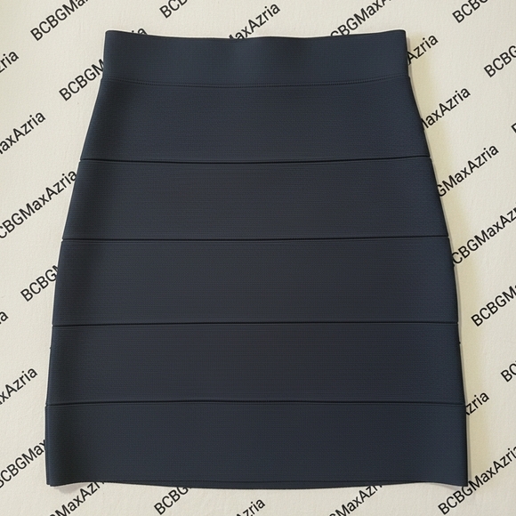 BCBGMaxAzria Dresses & Skirts - BCBGMaxAzria Black Bandage Skirt